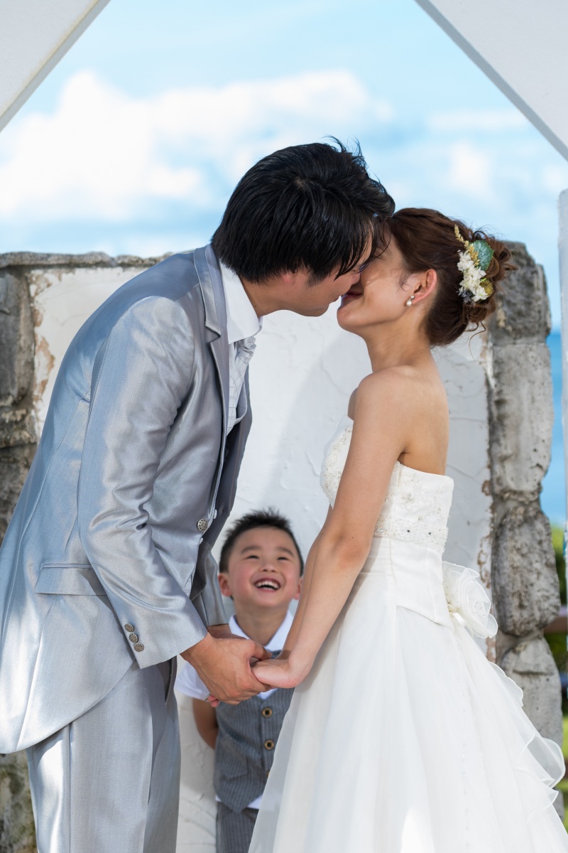 お子様が見守る中で