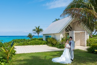 結婚式のようなチャペルセレモニーフォト