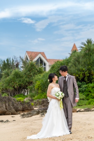 おふたりらしいビーチフォト