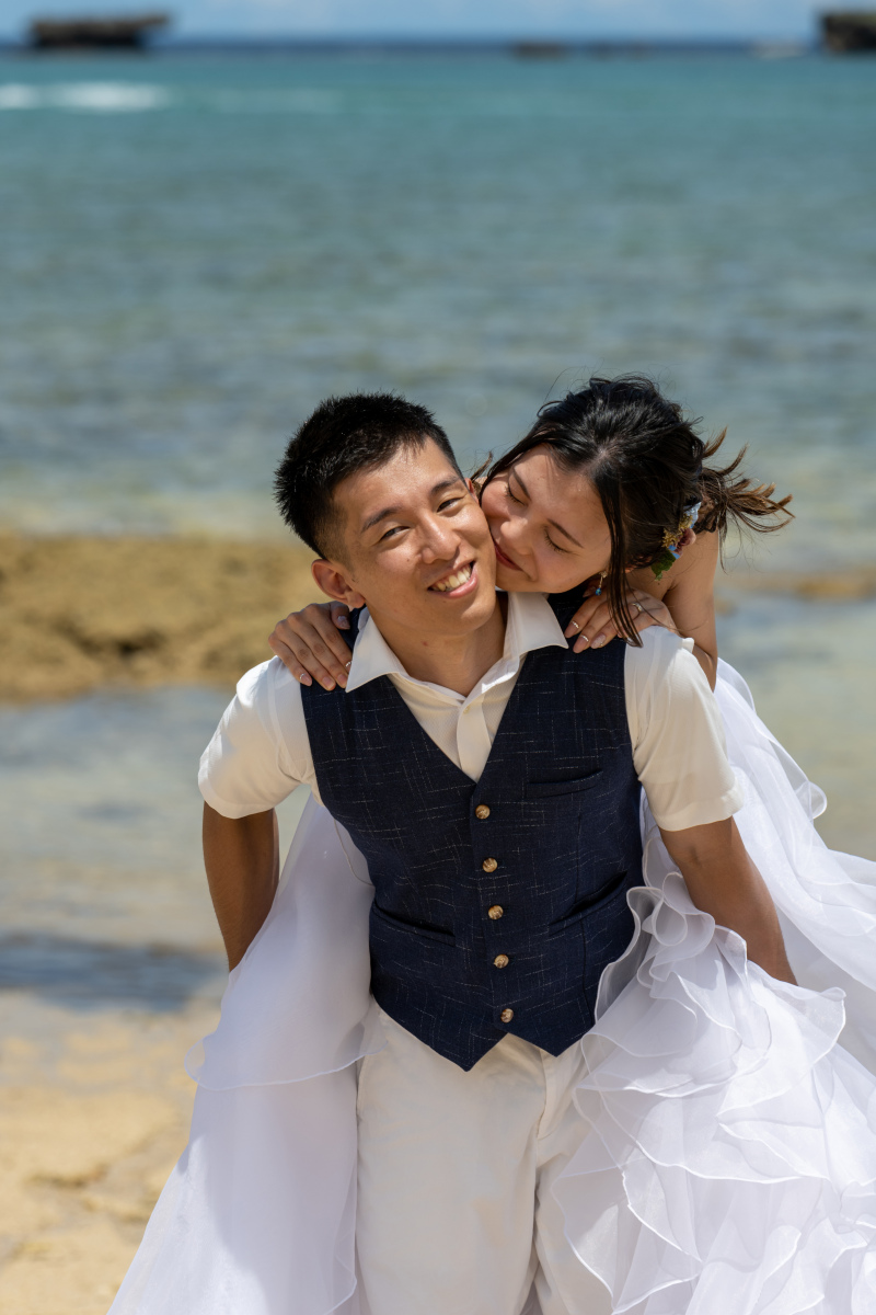 彼女もノリノリ