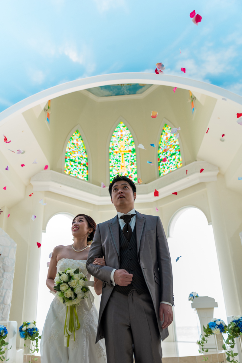 幸せのフラワーシャワー