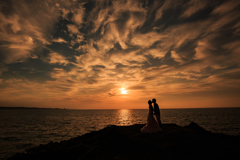 美しいサンセットとシルエット