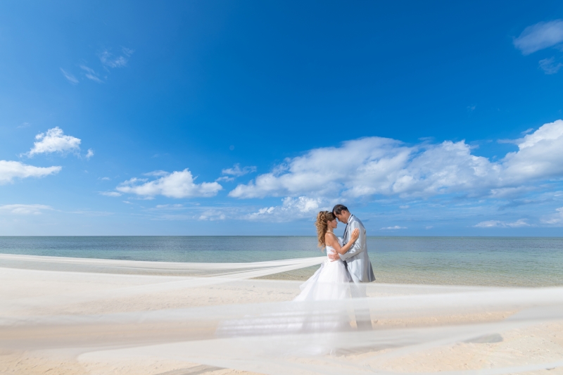 【コーディネーター撮影レポート】大好きな海と結婚式のような撮影を