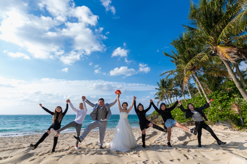 ビーチでイェーイ！！