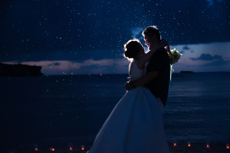 雨の滴が幻想的に