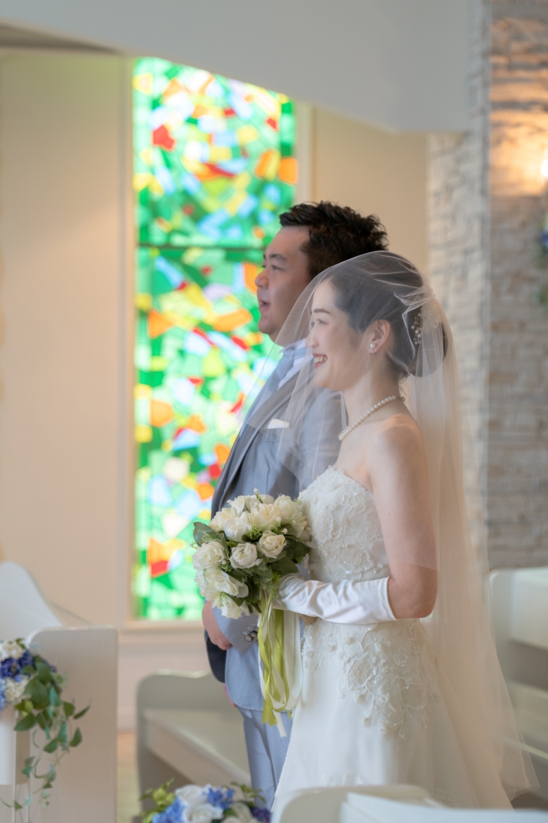 チャペルで結婚式のように
