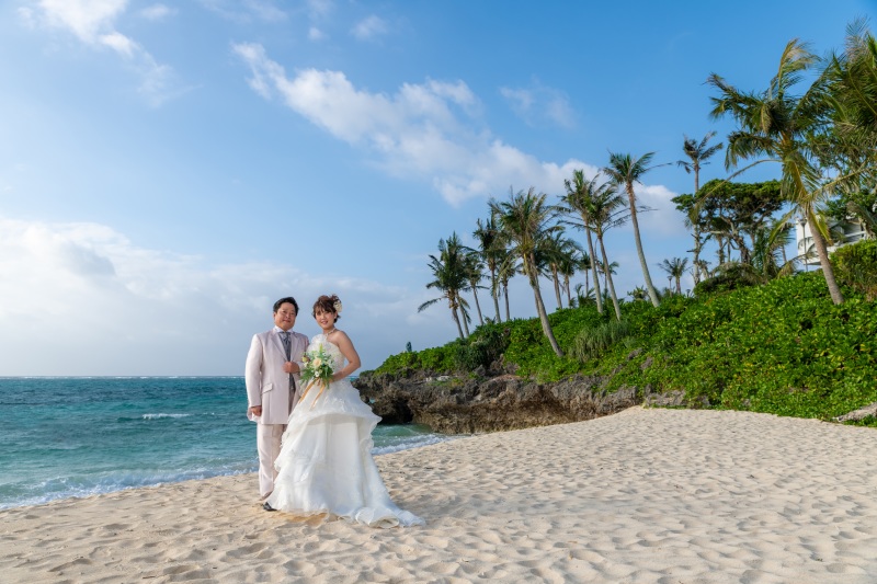 ビーチでのフォーマルショット