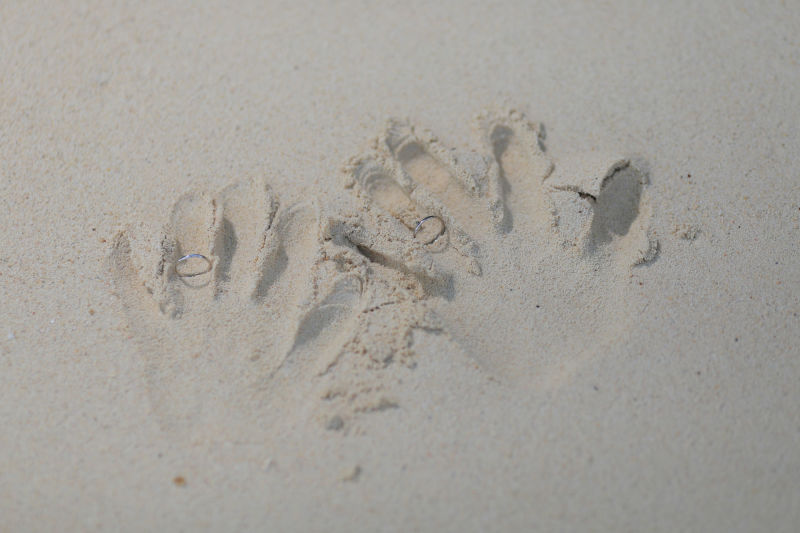 真っ白ビーチで、ユニークなリングショット