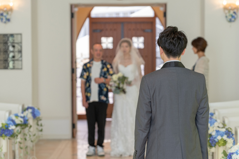 新郎様の待つチャペルへ