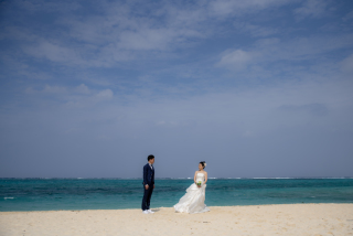 ネイビー色のジャケット