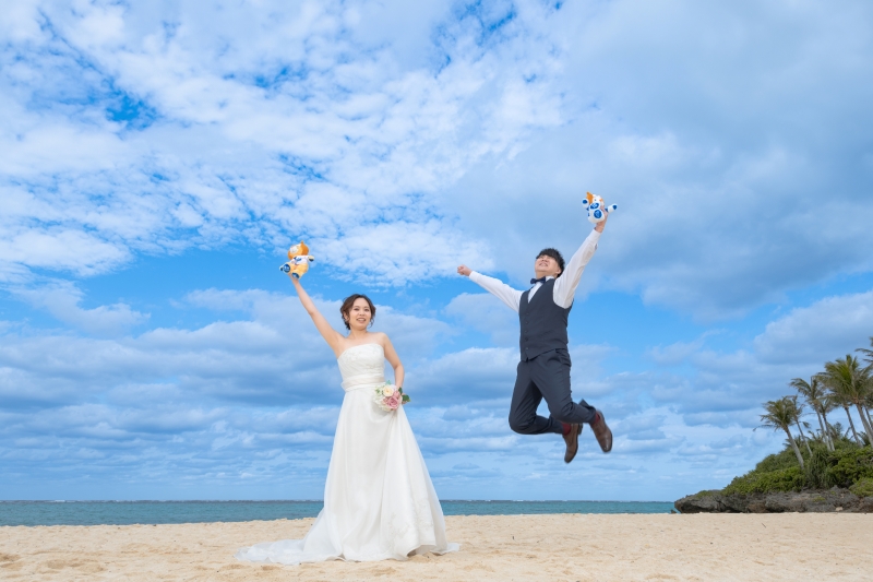 【チャペル＆ビーチ】おふたりらしい結婚記念