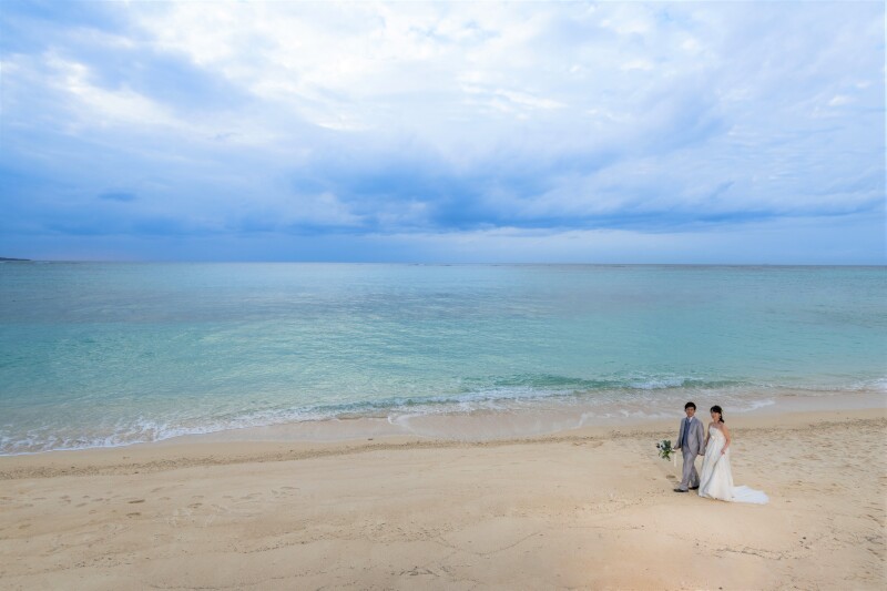 ビーチにふたりきり