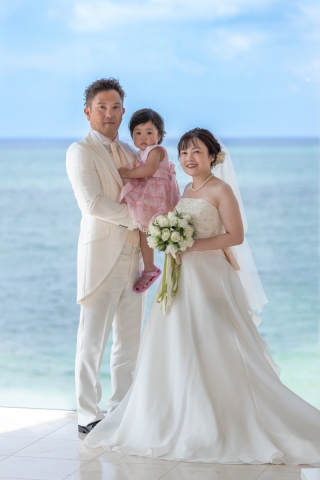 【コーディネーター撮影レポート】チャペルとビーチでお子様も一緒に