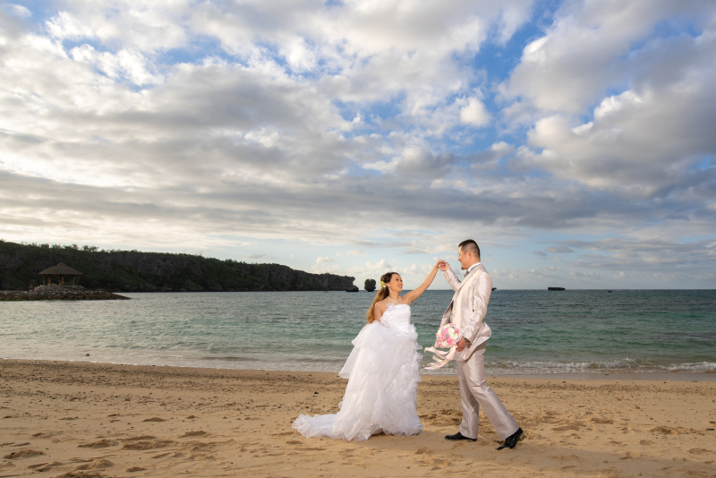 ビーチでダンス