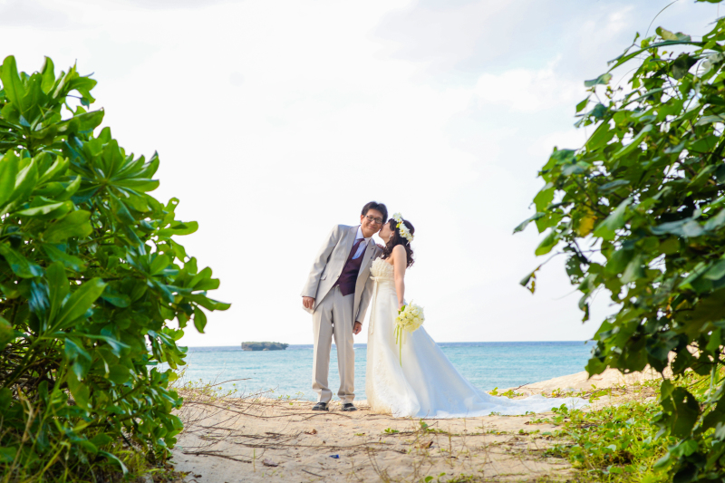 恩納村でキュートなビーチフォト