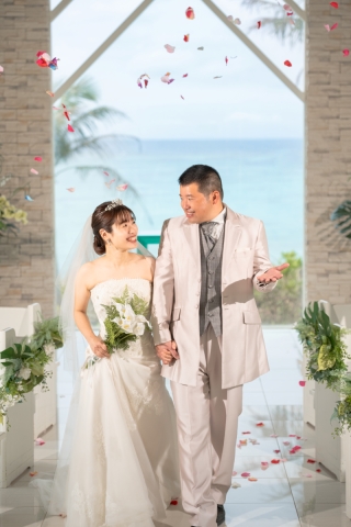 【チャペル＆ビーチ】ふたりっきりで結婚記念の思い出に