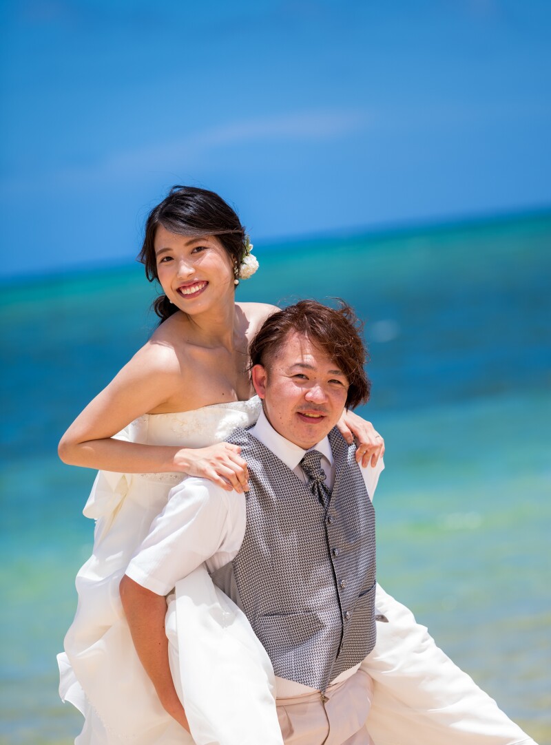 エメラルドグリーンの海で