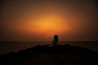 沈みゆく陽の中で