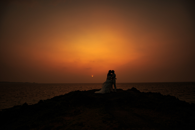 沈みゆく陽の中で