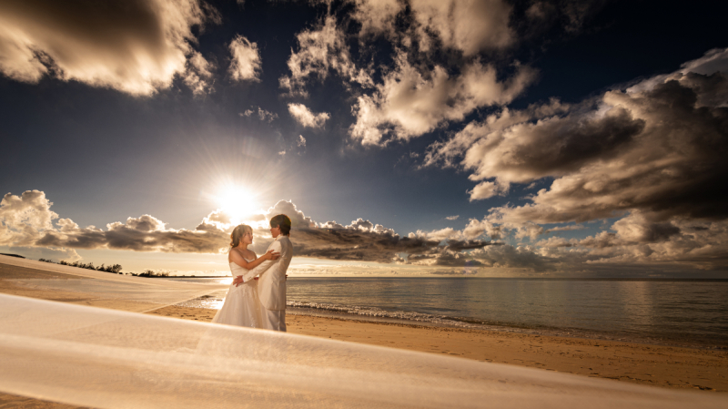 「美しい写真を永遠に　楽しいフォトウエディング」