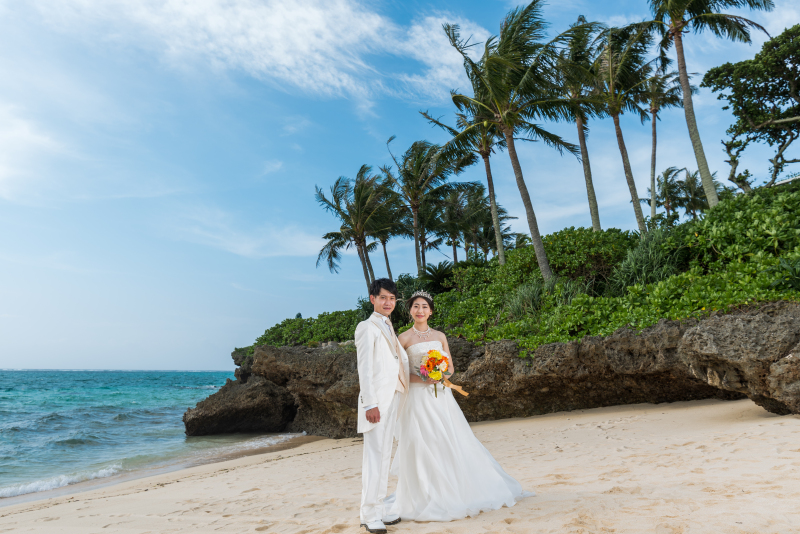 ビーチで決めポーズ