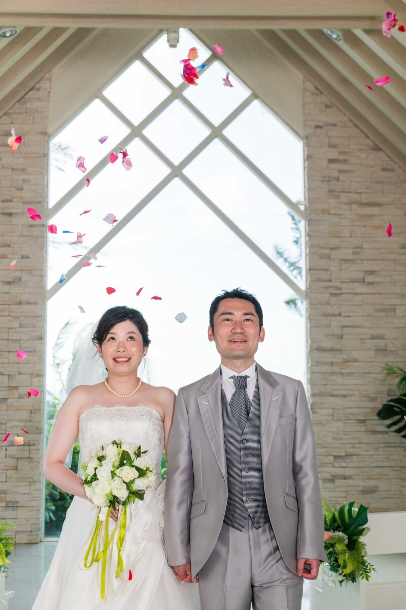 スタッフが祝福