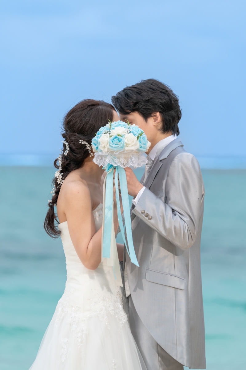 お顔隠しのショット