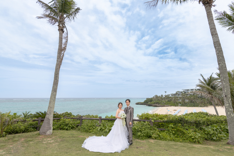 白ドレスでロケーションフォト