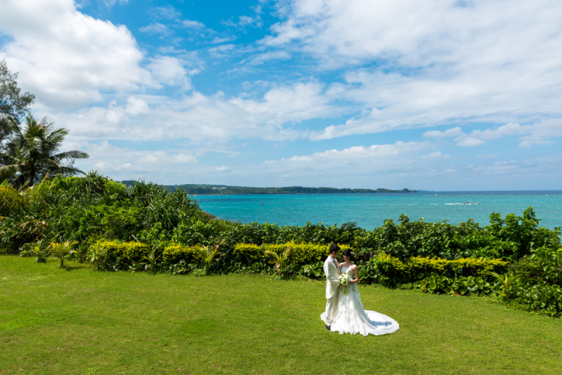 チャペルの周りは南国ムードがあふれるワンッ