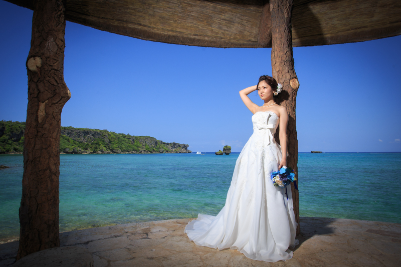 美しい景色の中でポートレート