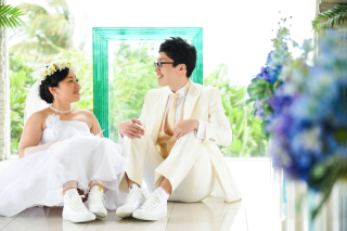 おそろいのスニーカーで