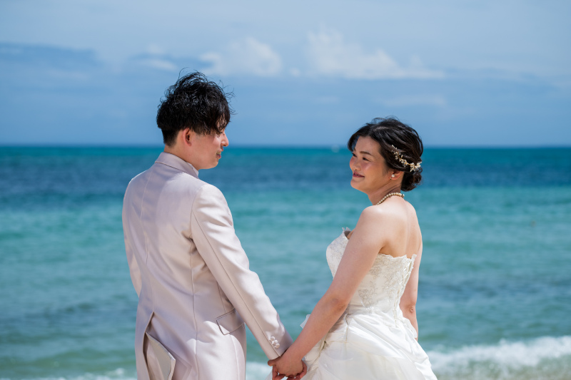 夏の海に笑顔があふれます