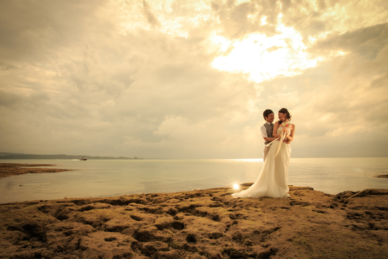 光と雲でドラマティックに