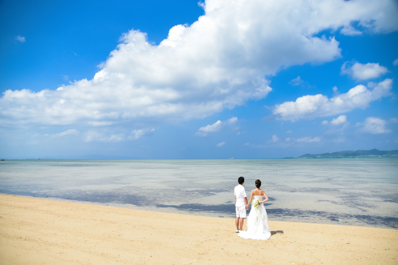 水平線を望むふたり