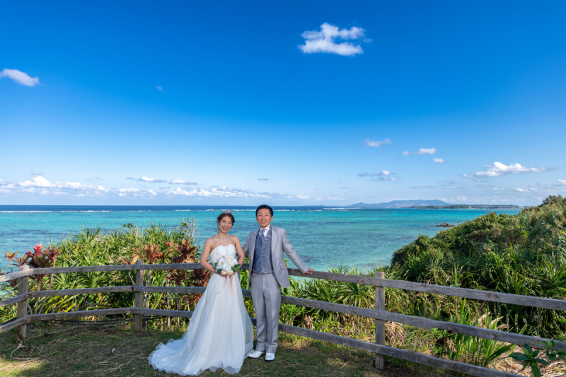 白いドレスも素敵だワンッ