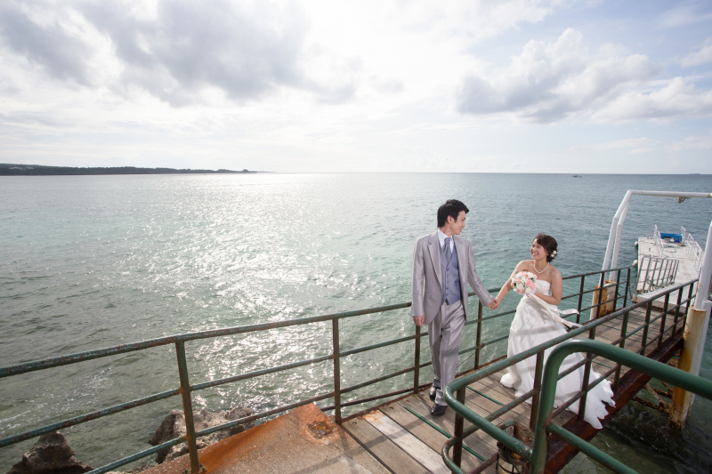 キラキラ輝く水面とふたり