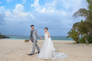 【チャペル＆ビーチ】曇りや少雨も安心！結婚記念の思い出