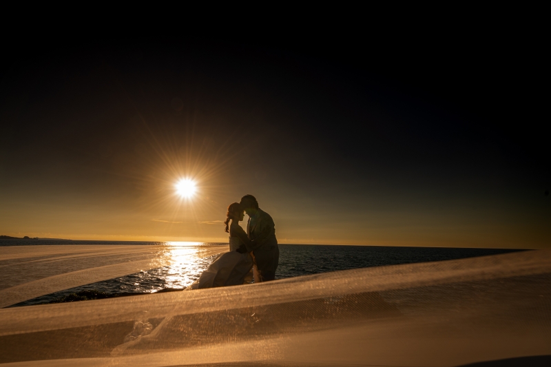 『ムーンビーチプレミアム+サンセットフォト』★ムーンビーチでサンセット撮影付★安心の衣装追加料金なし!青空&美肌補正2万円分付!