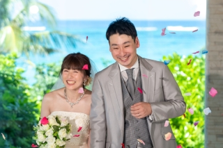 10周年&2200組の実績のスタジオムーンで結婚式のような感動的な撮影「美しい写真を永遠に、楽しいフォトウエディングを」