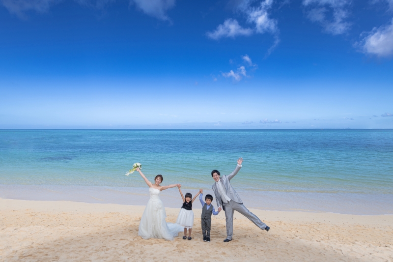 11周年記念★安心の衣裳追加代金なし『恩納村チャペル≪バウリニューアルプラン≫』★チャペルは2つから★青空&美肌補正2万円分付