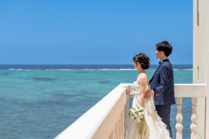 11周年記念◆6-7月撮影ドローン1C特典◆安心の全衣裳追加料金なし【恩納村チャペル＆ビーチプラン】★青空＆美肌補正2万円分付