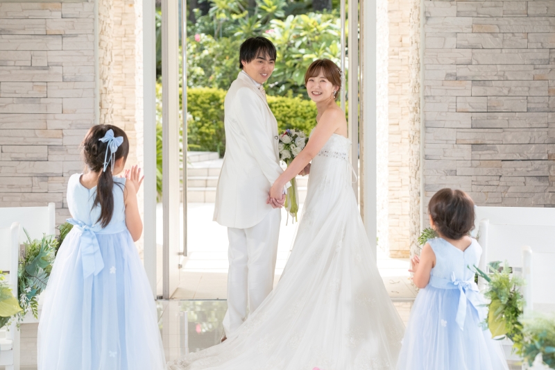 ★10周年記念『恩納村チャペル≪バウリニューアルプラン≫』★安心の衣裳追加代金なし★青空&美肌補正2万円分付