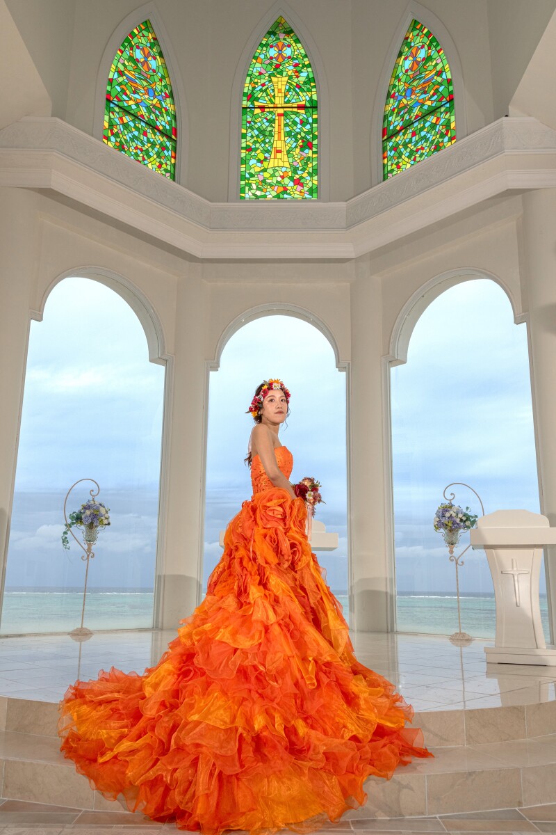 『チャペル&ビーチドレスチェンジPKG』★ドレス2着!リザンシーパークチャペル★安心の衣装追加料金なし!青空&美肌補正2万円分付