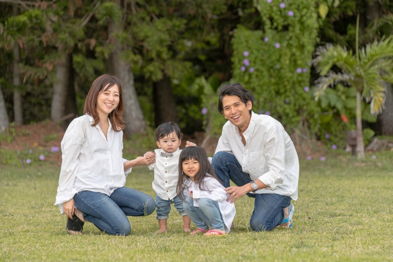 『おんなそんビーチファミリーフォト』★私服で家族写真／『私服でカップル撮影＆エンゲージフォト』青空＆お顔美肌補正2万円→0円