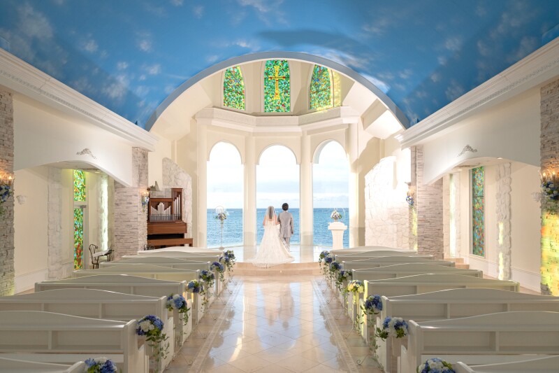 11周年記念★8月限定撮影ドローン1C特典★安心の衣裳追加料金なし【結婚式のようなチャペル＆ビーチプラン】青空＆美肌補正2万円付