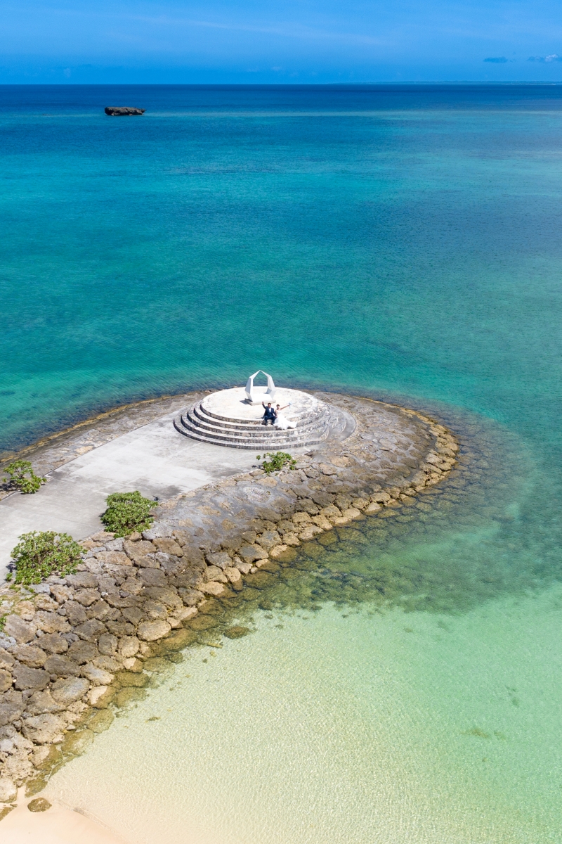 【おんなそんビーチフォト＋ドローン撮影】◉ビーチでドローン動画＆写真付★安心の衣裳追加料金なし★青空＆美肌補正2万円分付！