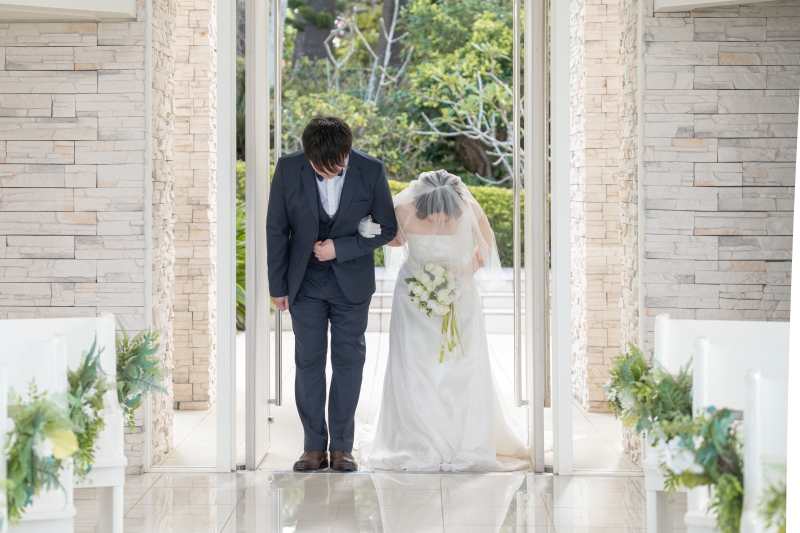 11周年記念◉衣装追加料金なし【結婚式のようなムーンビーチチャペル&ビーチプラン】★ドローン撮影・青空&美肌補正データ100C付