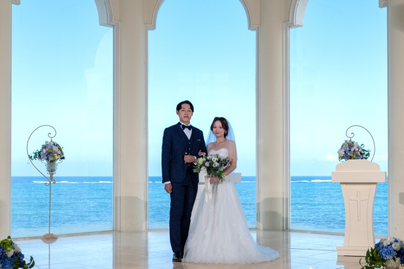 ◆安心の全衣裳追加料金なし『恩納村チャペル&ビーチプラン』◉リザンシーパークチャペルで挙式のような撮影◉青空&美肌補正2万円分付