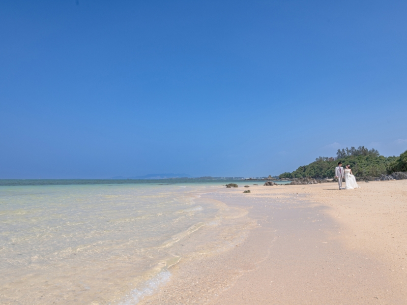 ◉安心の全衣装追加料金なし【チャペル＆ビーチアルバムPKG】★アルバム付！リザンシーパークチャペル★青空＆新婦美肌補正2万円分付