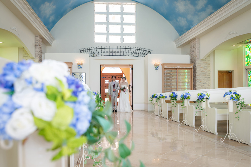 『チャペル&ビーチドレスチェンジPKG』★ドレス2着!リザンシーパークチャペル★安心の衣装追加料金なし!青空&美肌補正2万円分付